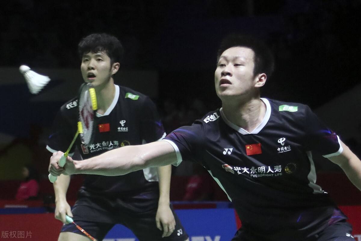 板球友谊赛焦点战:荆楚麒麟队强势横扫江南旋风队,新星闪耀。关键战拿下信心的简单介绍-kaiyun